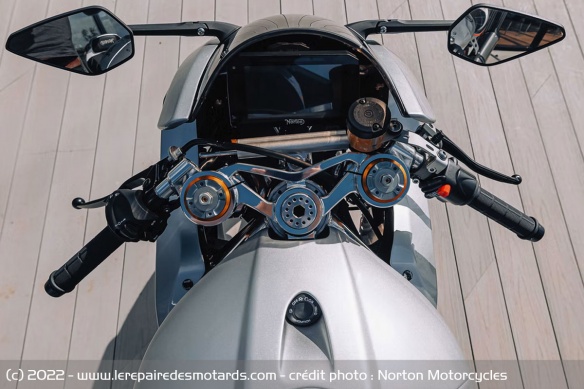 Ride-by-wire, centrale IMU, keyless... la Norton gagne en technologies Ride-by-wire, centrale IMU, keyless... la Norton gagne en technologies