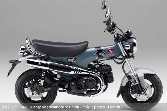 Honda ST125 Dax gris