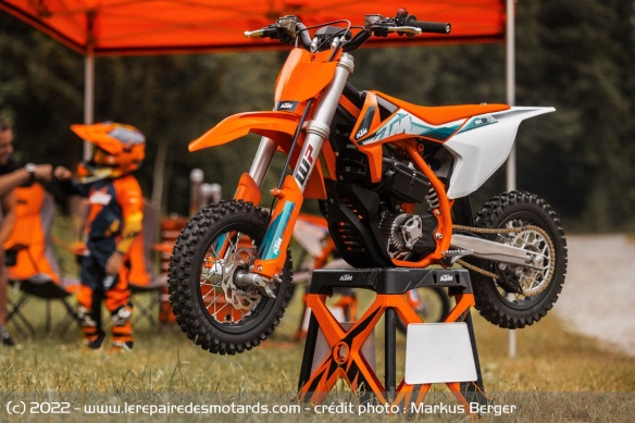 La KTM SX-E 3 est vendue 4.474 euros La KTM SX-E 3 est vendue 4.474 euros