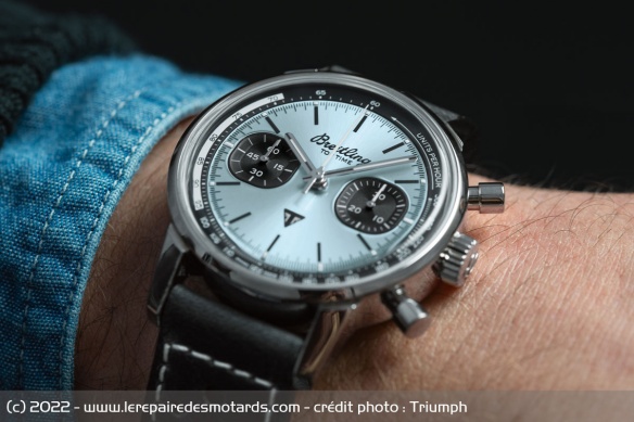 La montre Breitling Top Time Triumph réservée aux acheteurs de la moto La montre Breitling Top Time Triumph réservée aux acheteurs de la moto