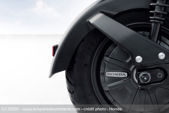 Le moteur du Honda EM1 e