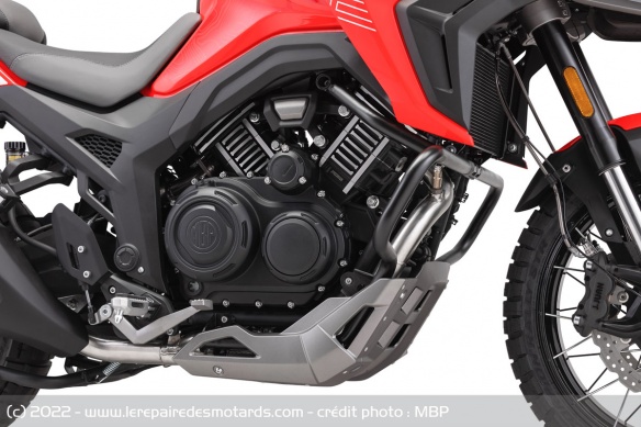 Le V-Twin de 997 cm3 délivre 95.2 ch et 102 Nm Le V-Twin de 997 cm3 délivre 95.2 ch et 102 Nm