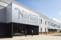 Une moto électrique Norton pour 2024