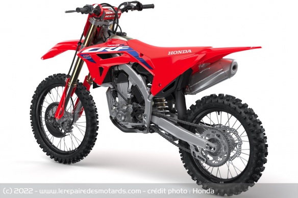 La CRF450R gagne 10% de couple à mi-régime pour 2023