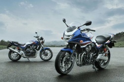 Motos Honda CB400 Super Four et Super Bol d'Or Final Edition