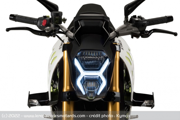 Roadster électrique Kymco RevoNEX