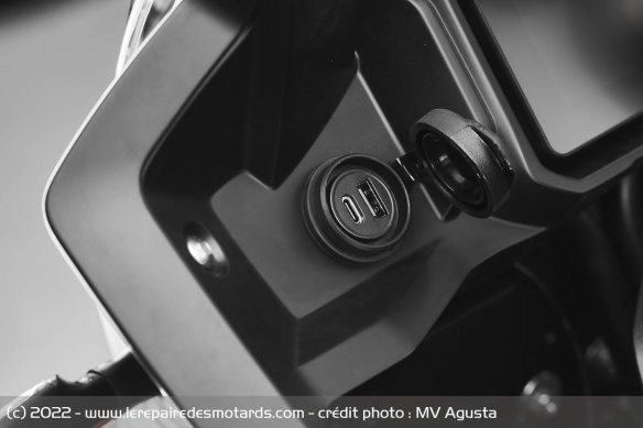 Trail MV Agusta Lucky Explorer 5.5