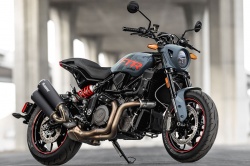 Roadster Indian FTR Stealh Gray Special Edition
