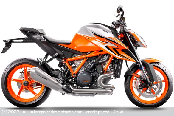 La KTM 1290 Super Duke R 2022 La KTM 1290 Super Duke R 2022