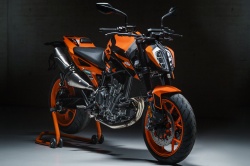 Roadster KTM 890 Duke GP