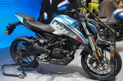 Roadster Voge 125R - Crédit photo : David Morcrette