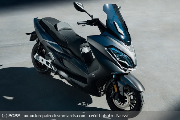 Le EXE revendique une vitesse maximale de 125 km/h Le EXE revendique une vitesse maximale de 125 km/h
