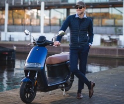 Scooter électrique Segway E110A