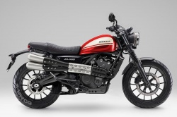 Un scrambler à l'approche chez Honda - Crédit photo : Autoby