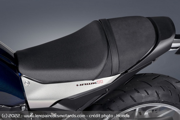 Selle de la Honda Hawk 11