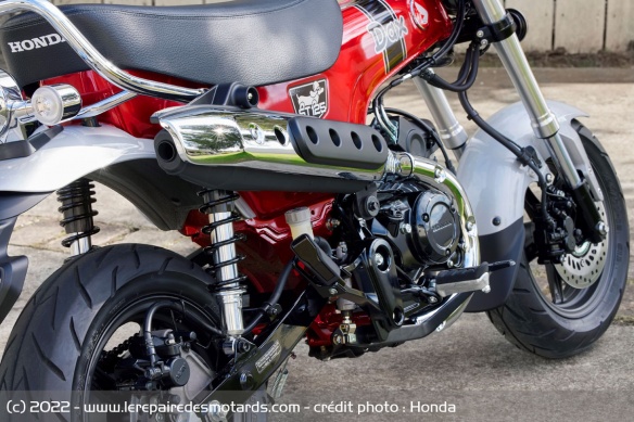 Silencieux du Honda ST125 Dax