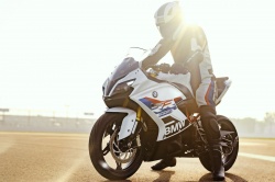 Sportive BMW G 310 RR