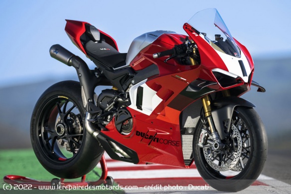 La Ducati Panigale V4 R 2023 réclame 43.990 euros