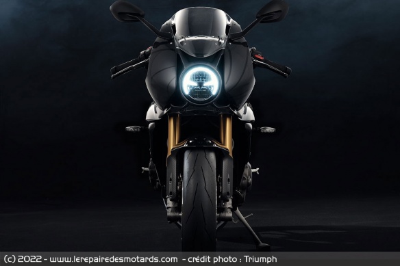 Triumph Speed Triple 1200 RR Bond Edition de face