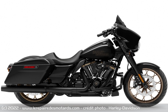 Harley-Davidson Street Glide ST Vivid Black Harley-Davidson Street Glide ST Vivid Black