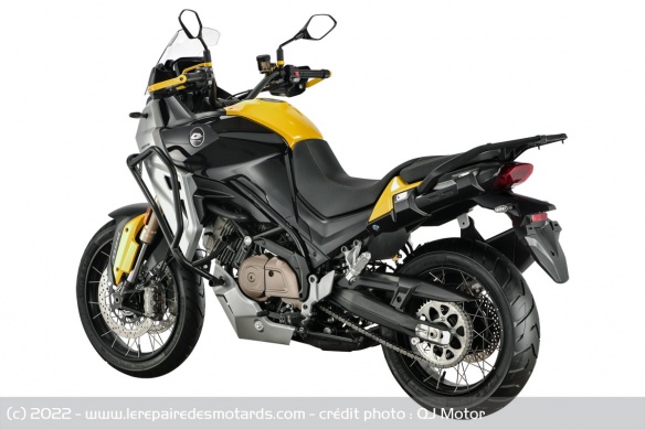 Le V-Twin délivre 76 ch et 65 Nm