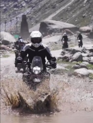 La Royal Enfield Himalayan 450 en approche
