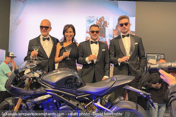 La Triumph Speed Triple 1200 RR Bond Edition dévoilée à Intermot