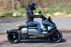 Les véhicules électriques taxés dès 2025