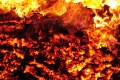 Une moto accidente provoque feu fort incendie