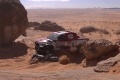Dakar auto roule motard à arrêt