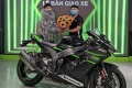 Il braque banque paie Kawasaki Ninja ZX 10R cash