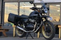 trail Royal Enfield à bicylindre 650 montre