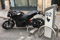 100.000 points de recharge électrique en France