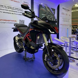 Un concept de HUD intégré à la moto