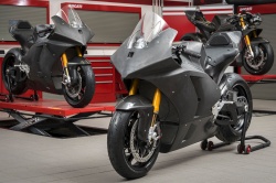 MotoE : Ducati lance la production des V21L