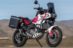 Wunderlich équipe la Ducati DesertX