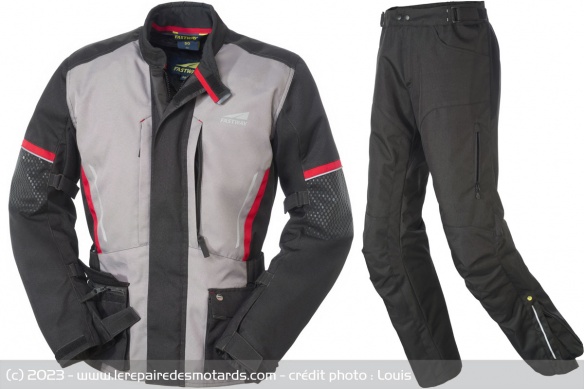 La veste et le pantalon Fastway Touring 211 La veste et le pantalon Fastway Touring 211