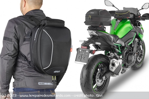 Le sac Givi EA147 Tailock peut aussi être porté en sac à dos