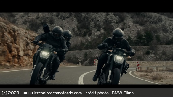 Les motos du court métrage sont des Zero SR/F Les motos du court métrage sont des Zero SR/F