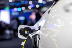 La recharge électrique plus chère que le plein d'essence - Crédit photo : kckate16/Envato