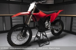 Royal Enfield investit dans le cross électrique
