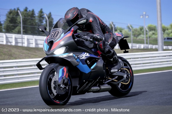 Milestone promet de nombreuses améliorations, notamment concernant la physique des motos