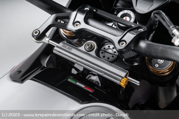 L'amortisseur de direction de la Ducati DesertX Rally