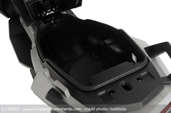 Le coffre du Lexmoto Nexus 125 Le coffre du Lexmoto Nexus 125