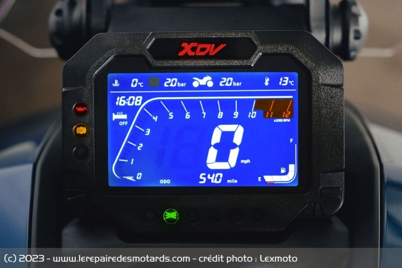 Compteur LCD du Lexmoto XDV 300 Compteur LCD du Lexmoto XDV 300