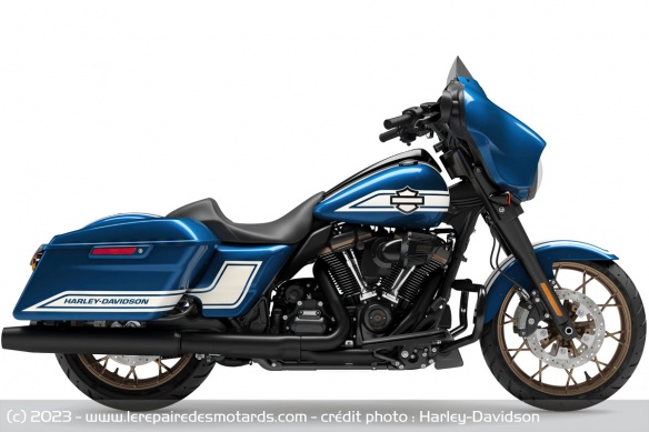 Harley-Davidson Street Glide ST Fast Johnnie