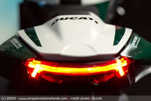 Feu arrière Ducati Monster 30e Anniversario