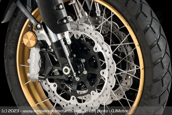 Les freins Brembo de la SRT 700 X Les freins Brembo de la SRT 700 X