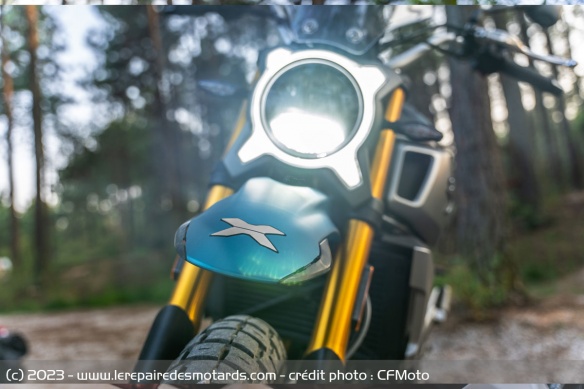Le garde-boue-avant de la CFMoto 700 CL-X Adventure