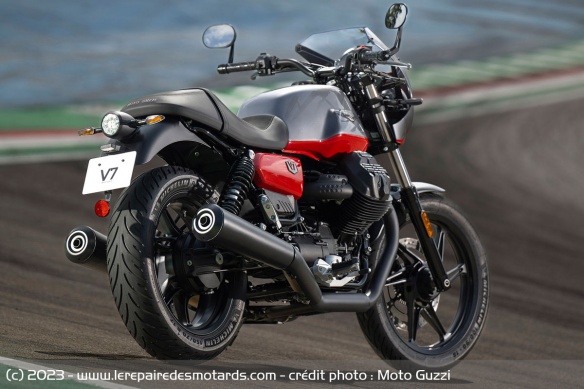 Moto Guzzi V7 Stone Corsa Moto Guzzi V7 Stone Corsa
